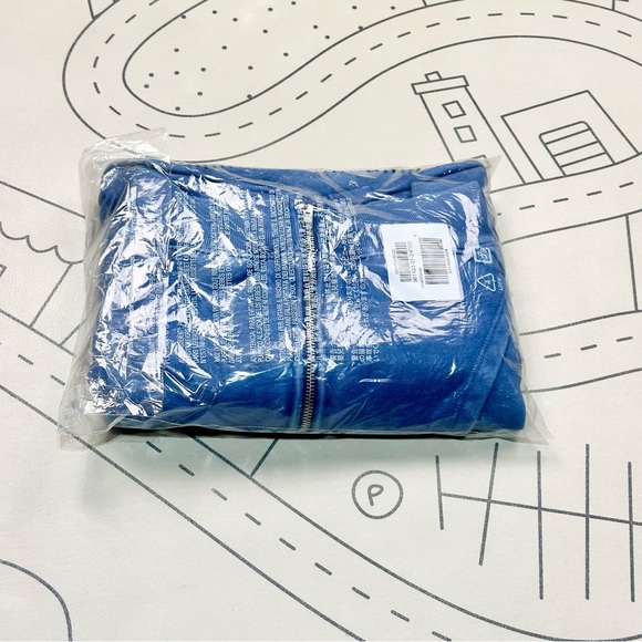 MadHappy x GAP Full Zip Cropped Mad Hoodie in Navy - Picture 8 of 8